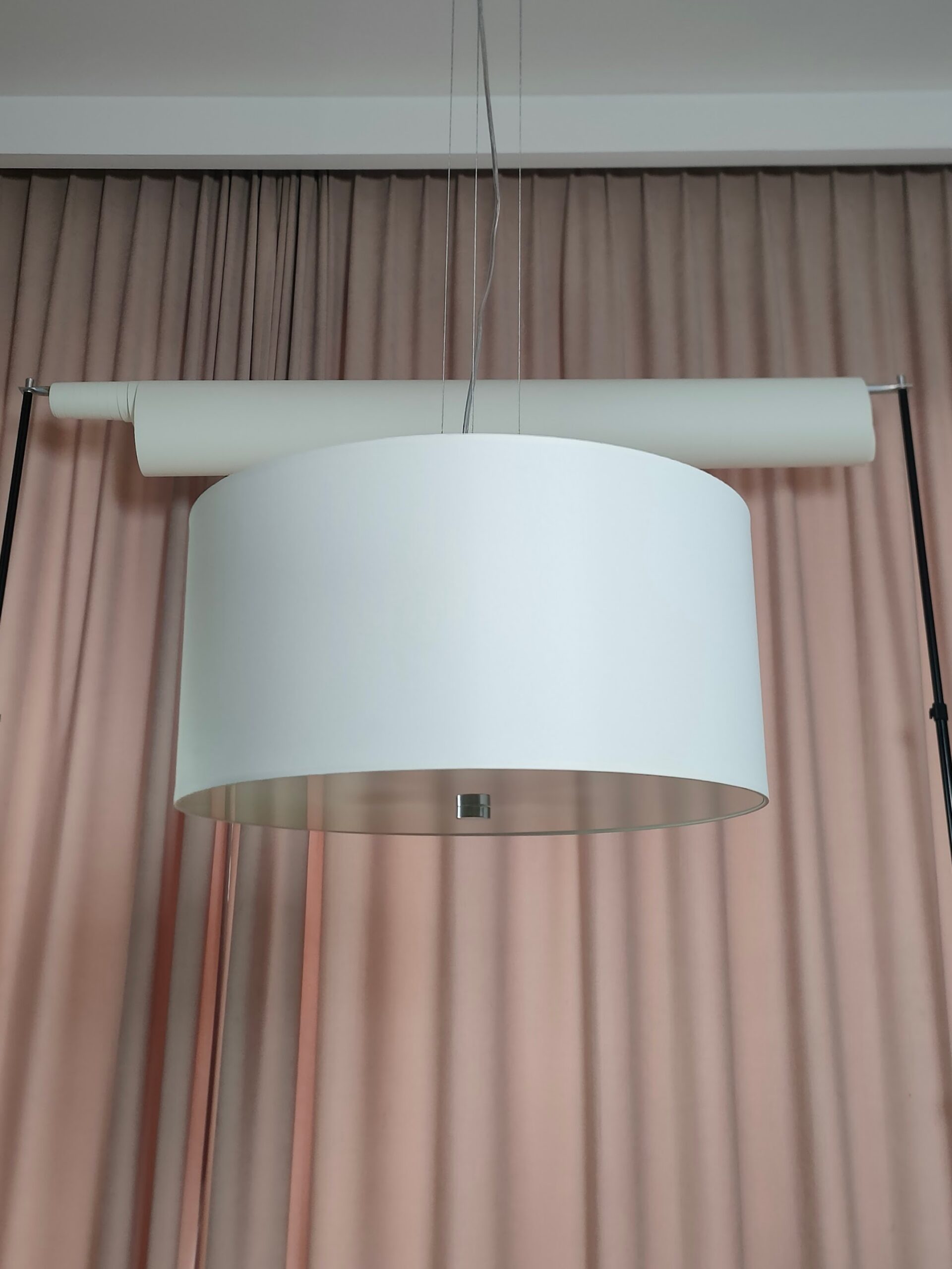 Lampa wisząca VEGA śnieżno biała